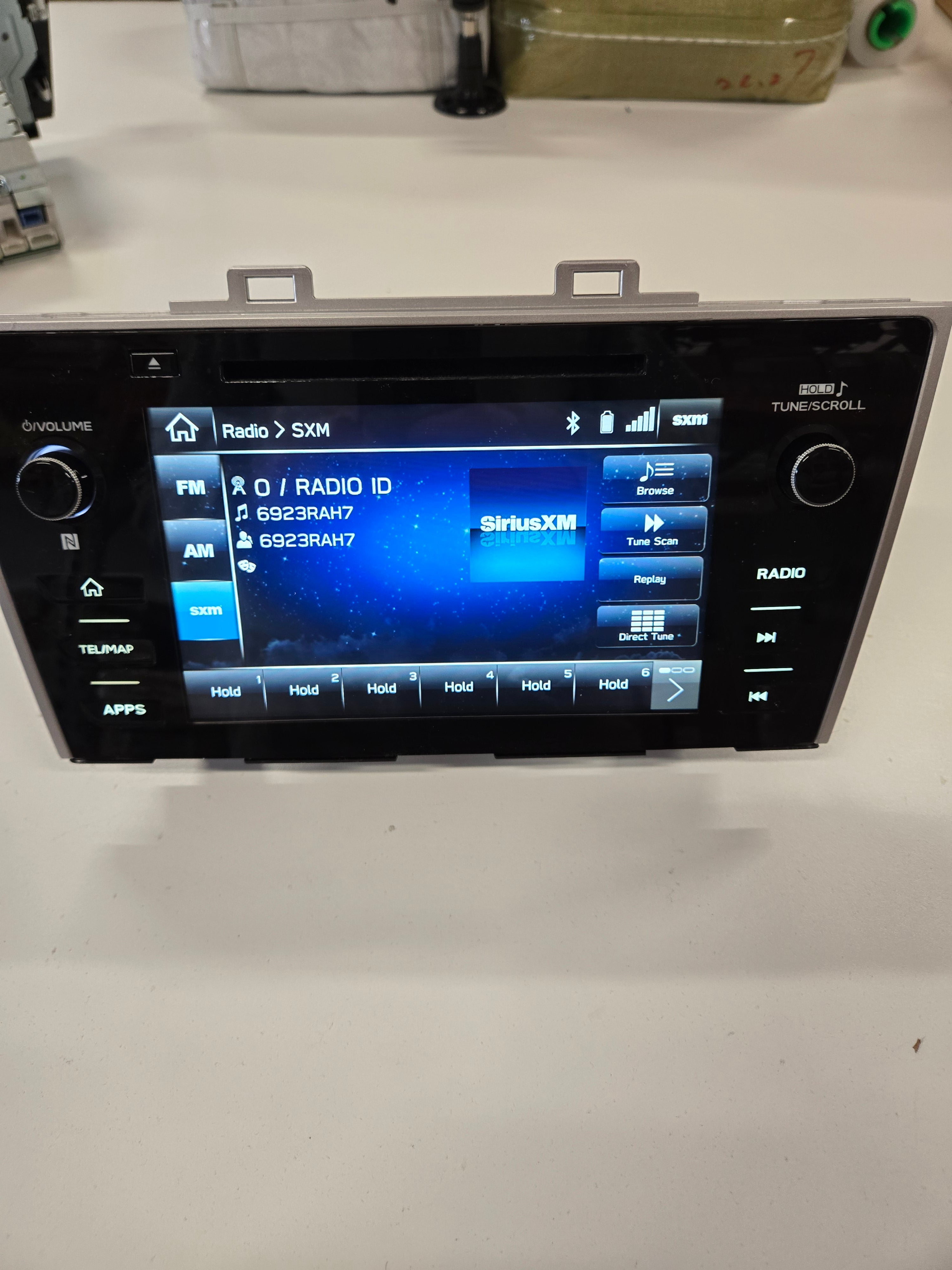 Refurbished Subaru Outback and Legacy HK radio with Navigation