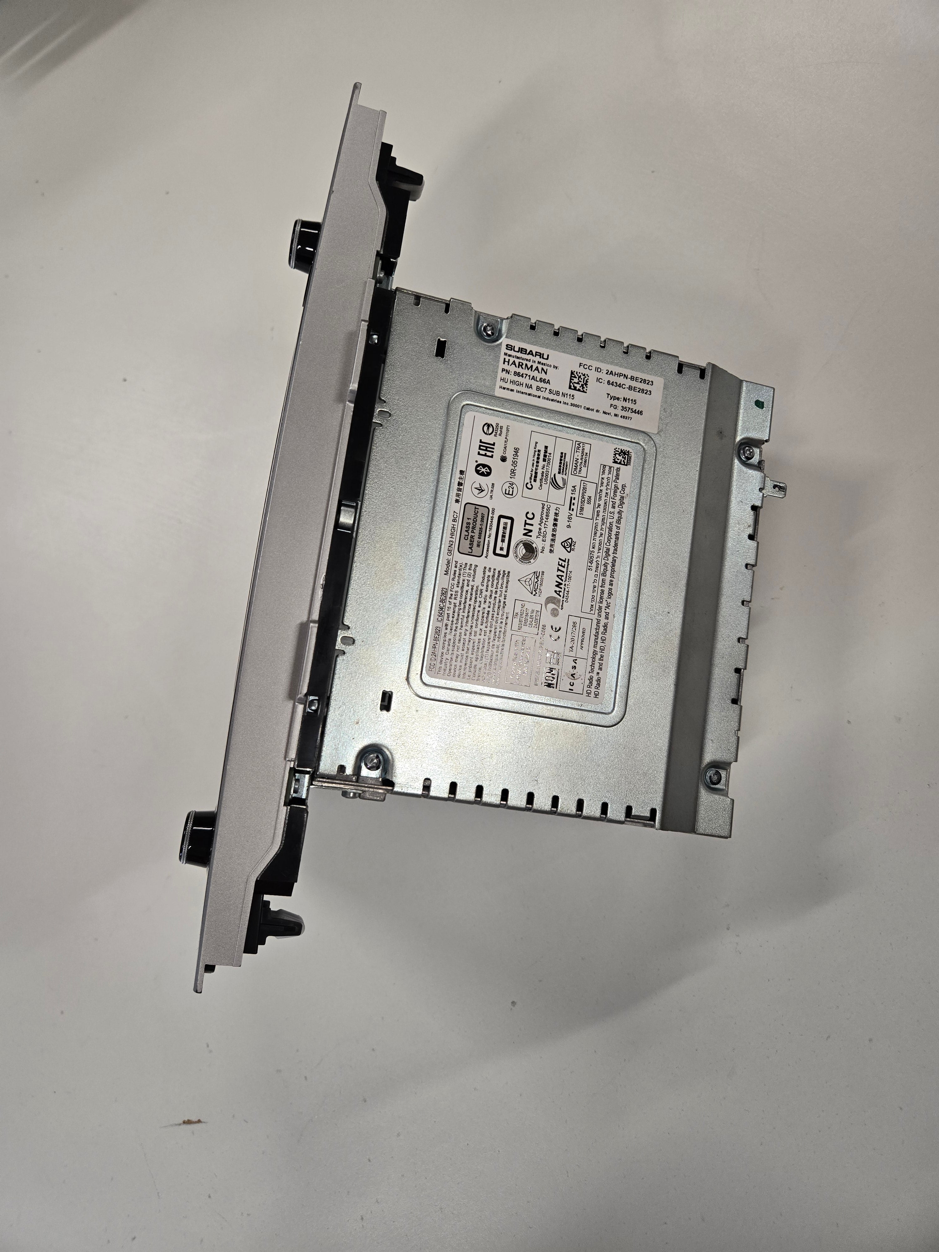 Refurbished Subaru Outback and Legacy HK radio with Navigation
